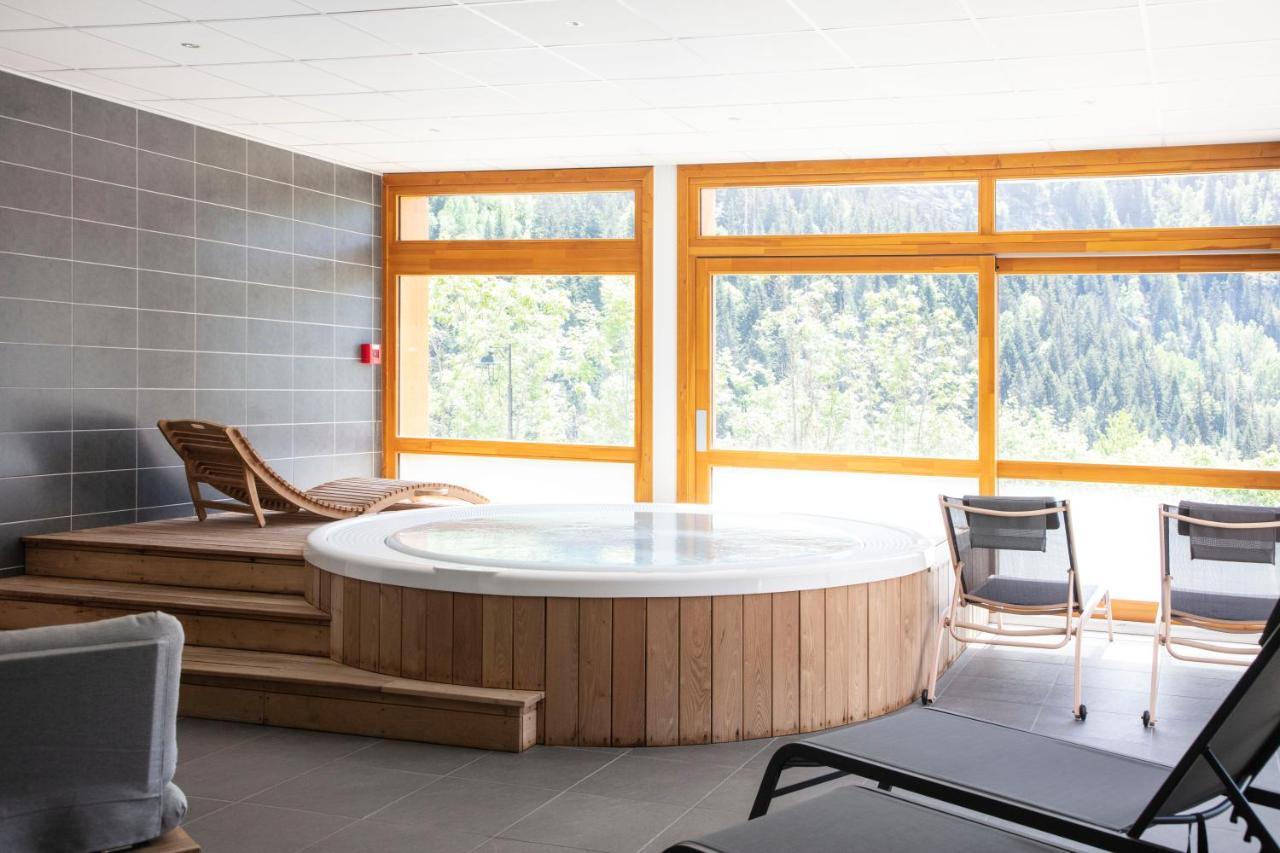 Terresens - Les Edelweiss Aparthotel Vaujany Exteriör bild